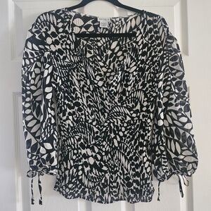 Nicola Black and White Patterned Women's Top